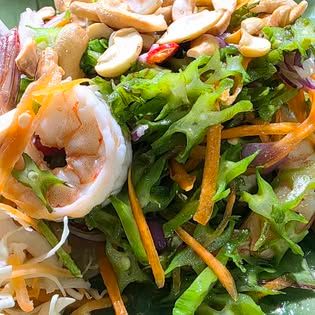 Prawn and mixed green salad served at Krua Praya Phuket